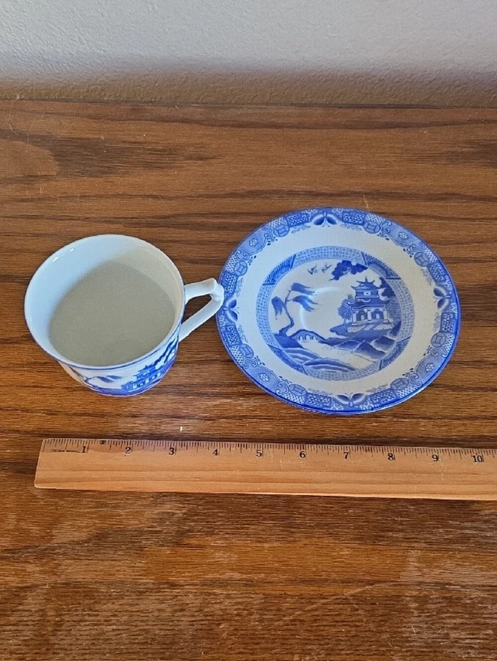 Teleflora Blue Willow Porcelain Teacup with Saucer Tote 14